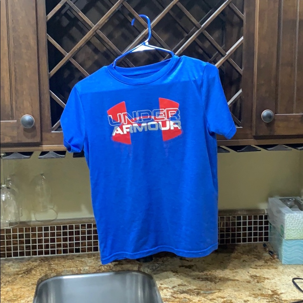 Under armour shirt